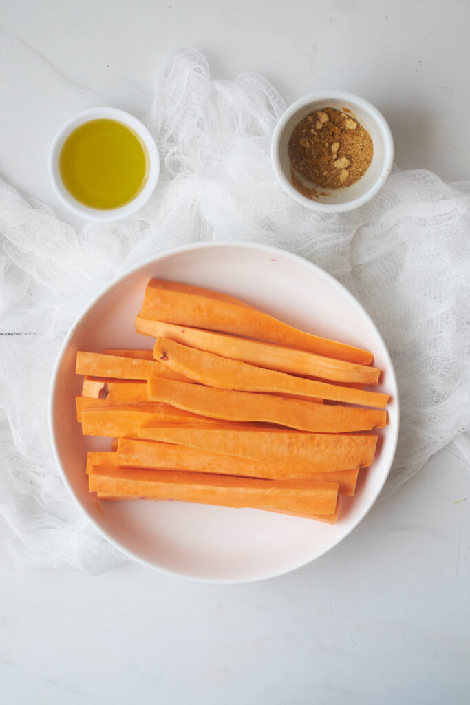 ingredients to make curry yam fries